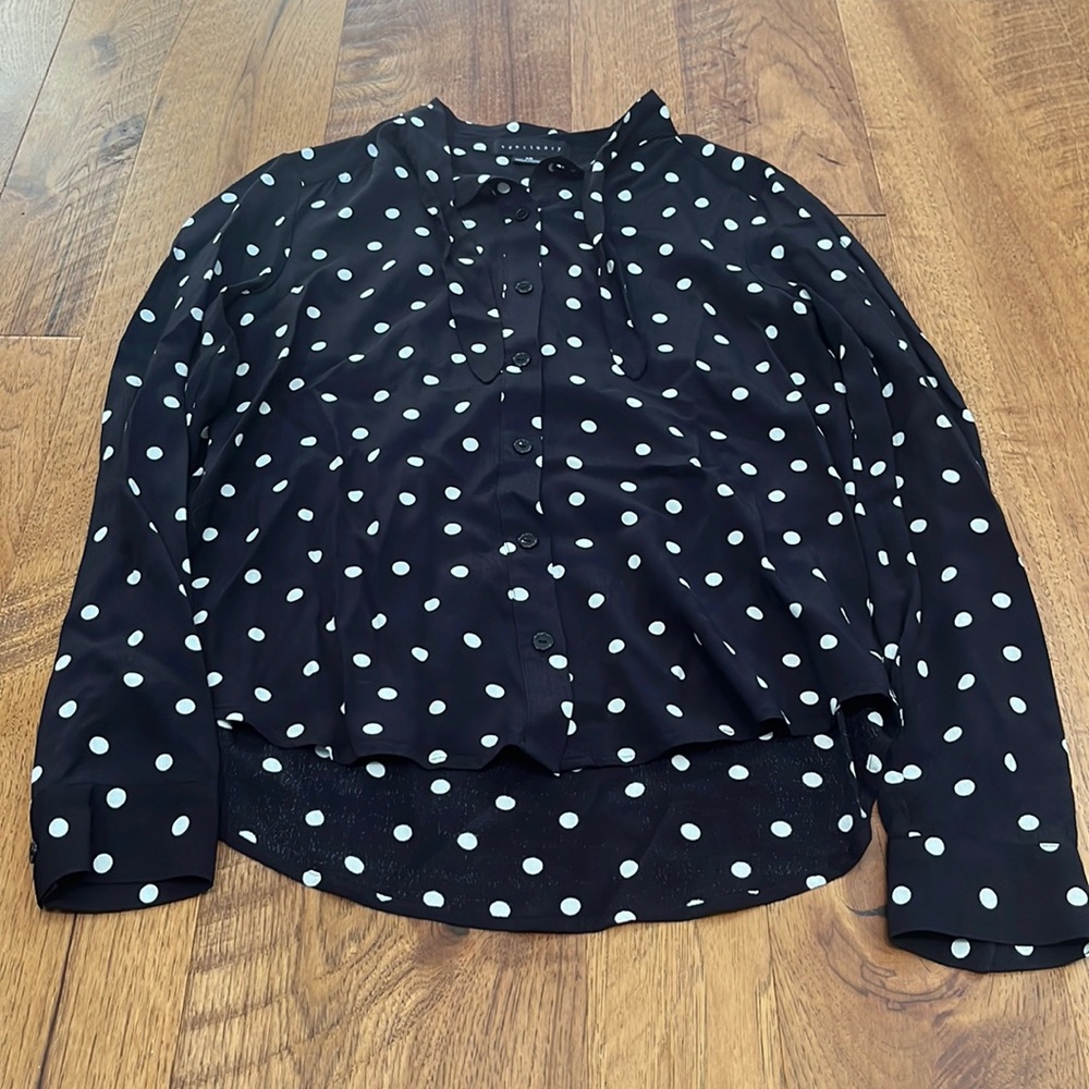Sanctuary Woman’s Black Polka Dot Button Down Size XS